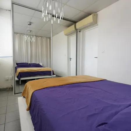 Palais Porte De France With Air Conditionner Apartamento Antibes