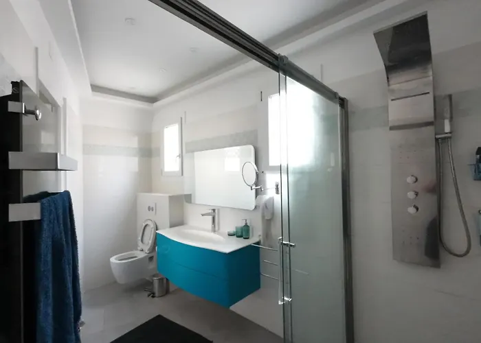 Centre With Air Conditionner דירה